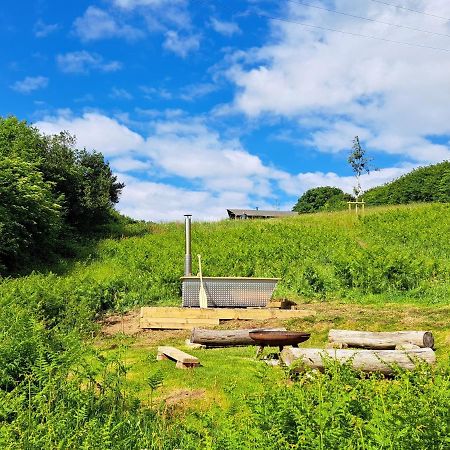 Brackenhill Glamping - Safari Tent With Hot Tub - Sleeps 6 Ivybridge Exteriör bild